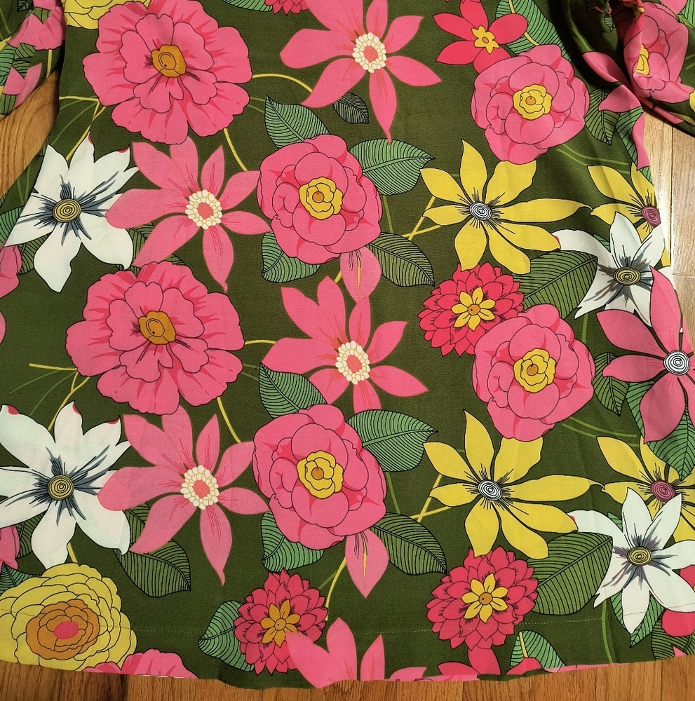 GIGIO Floral  MOD Long-Sleeve A-Line Dress in Olive & Pink. Total Of 3 Dresses - Picture 9 of 14